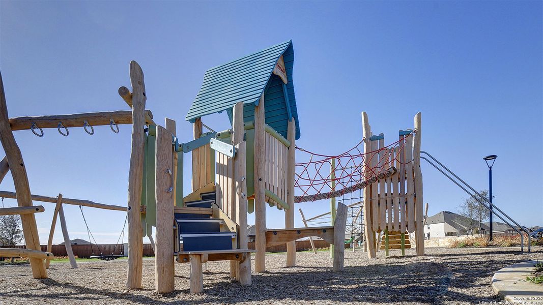 Community amenities in Alsatian Oaks, Castroville (Image 6).