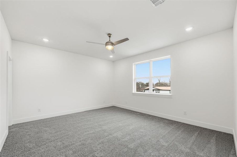 Spacious, unfurnished interior of a new home in , Dallas (Image 20).