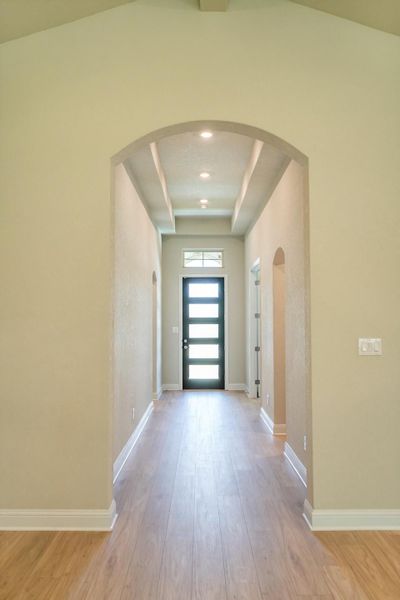 Spacious, unfurnished interior of a new home in Buffalo Crossing, Schertz (Image 13). Spacious, unfurnished interior of a new home in Buffalo Crossing, Schertz (Image 13).