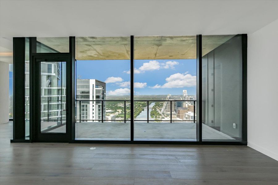Spacious, unfurnished interior of a new home in The Modern Austin Residences, Austin (Image 15). Spacious, unfurnished interior of a new home in The Modern Austin Residences, Austin (Image 15).