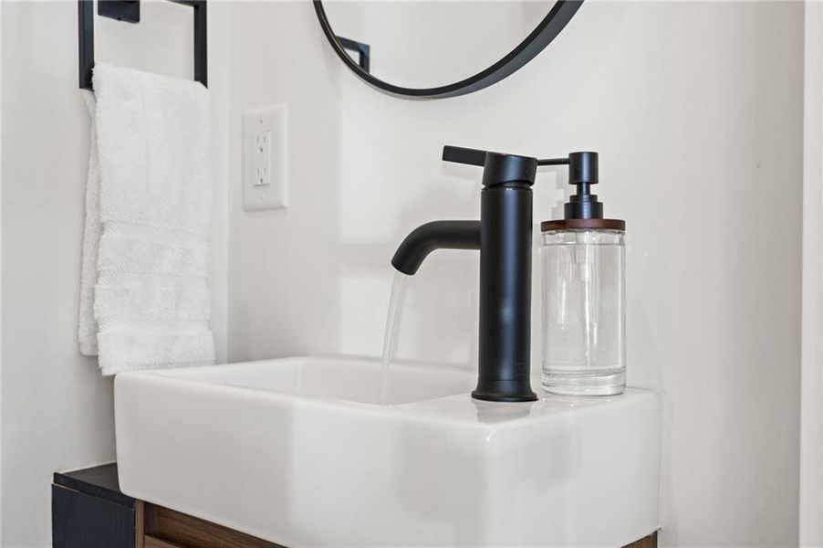 Close-up of interior finishes inside a home in , Blue Ridge (Image 22).