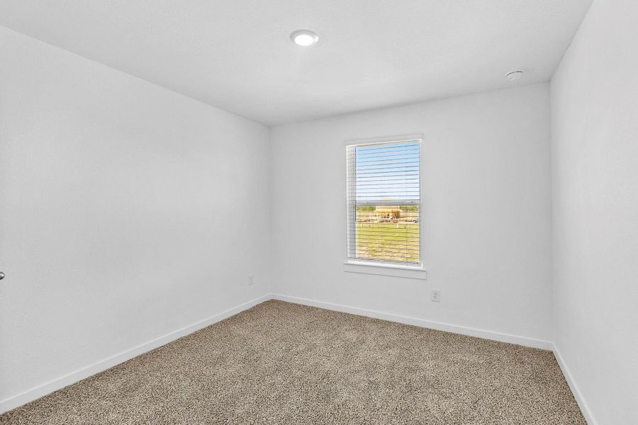 Spacious, unfurnished interior of a new home in Grand West, Houston (Image 18).