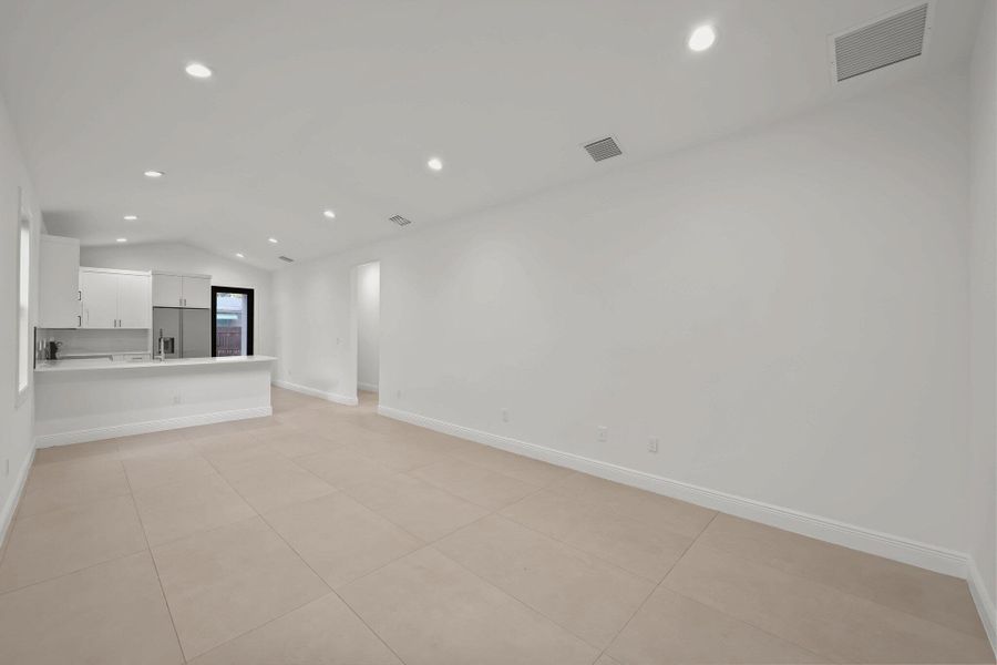 633 55th Street - 28.jpg-SMALL 633 55th Street - 28.jpg-SMALL