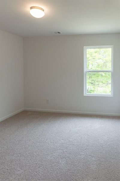 Spacious, unfurnished interior of a new home in , Jefferson (Image 11).