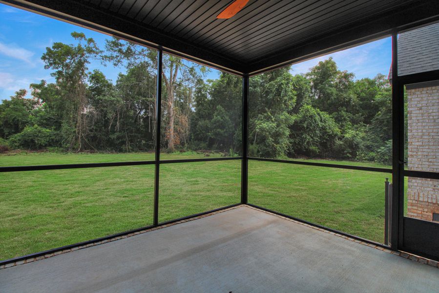 Exterior details and patio area of a home in , Orangeburg (Image 4).