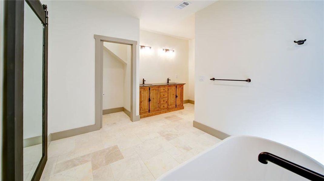 Spacious, unfurnished interior of a new home in , Dawsonville (Image 25). Spacious, unfurnished interior of a new home in , Dawsonville (Image 25).