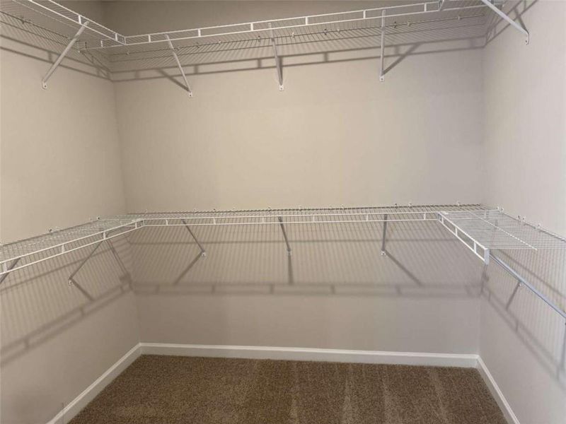 Spacious, unfurnished interior of a new home in Southern Hills, McDonough (Image 28).