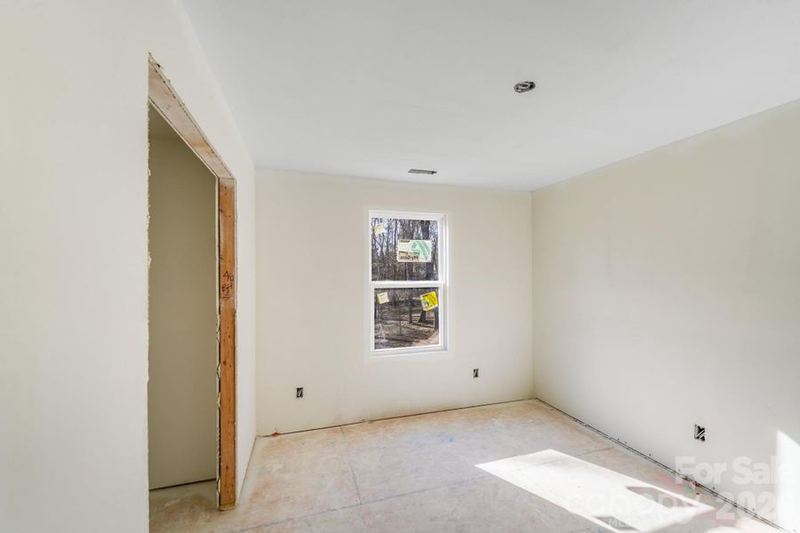 Image 25 of a home in .