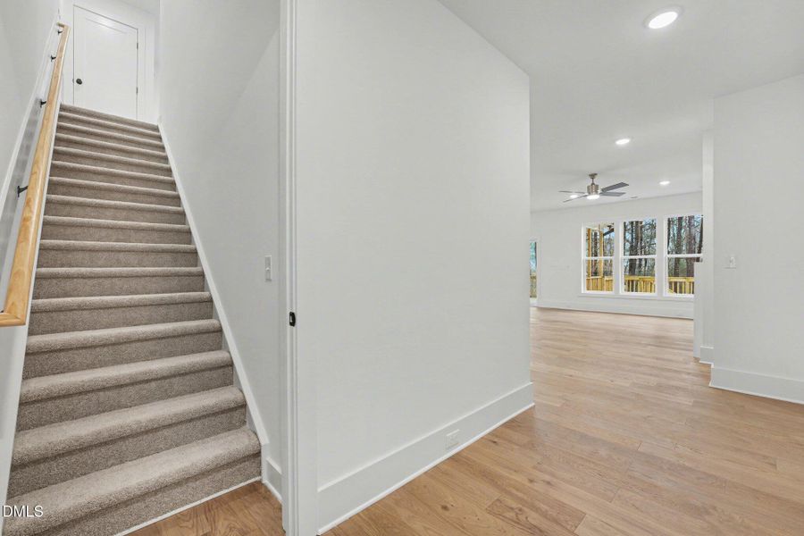 007_jam04978_835 007_jam04978_835