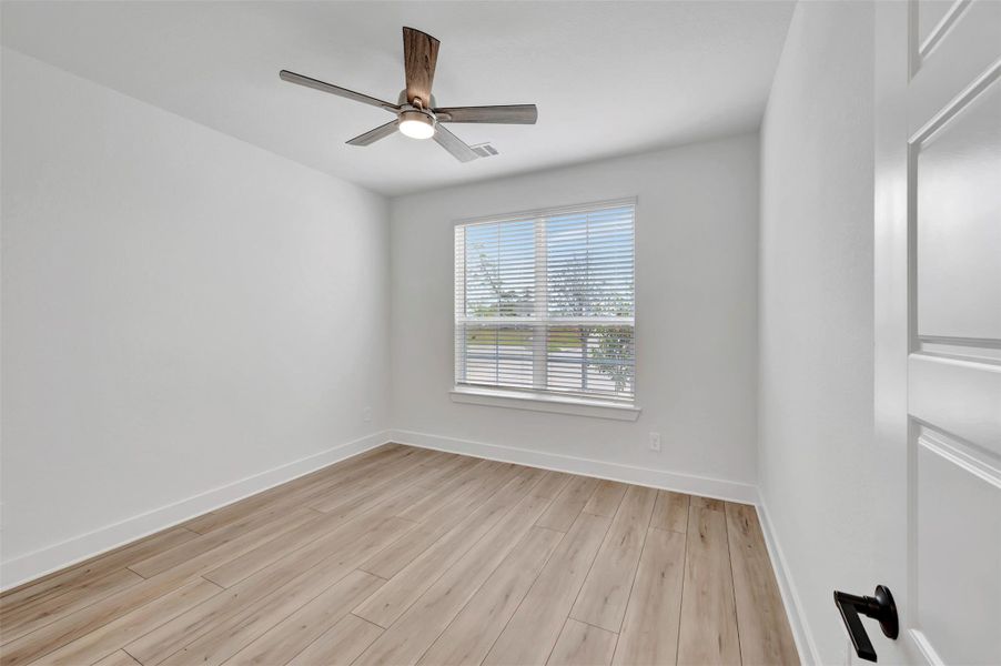 Spacious, unfurnished interior of a new home in Sorella, Tomball (Image 18). Spacious, unfurnished interior of a new home in Sorella, Tomball (Image 18).