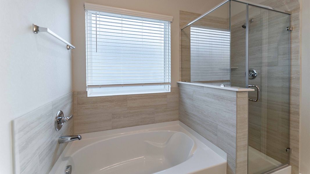 Furnished interior view inside a new home in Paramount, Kyle (Image 6).