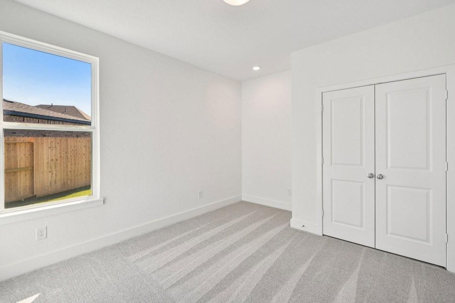 1106 Big Longhorn Bed 2 1106 Big Longhorn Bed 2