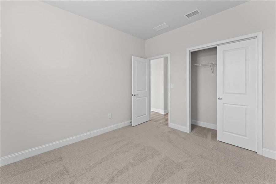 Spacious, unfurnished interior of a new home in Overland, Locust Grove (Image 13).