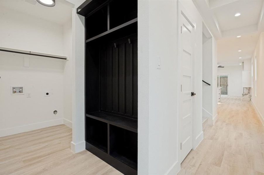 Spacious, unfurnished interior of a new home in , Dallas (Image 8).