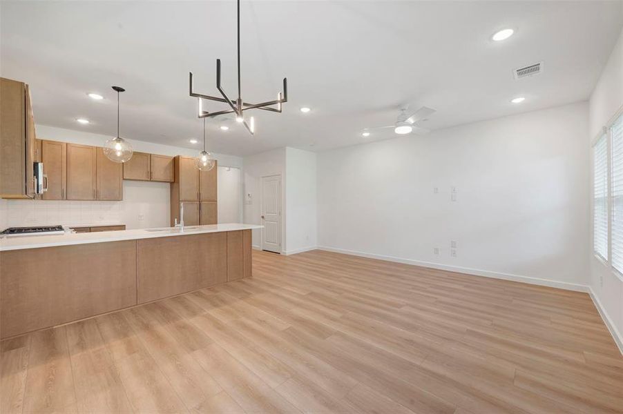 Spacious, unfurnished interior of a new home in Providence Commons, Providence Village (Image 28). Spacious, unfurnished interior of a new home in Providence Commons, Providence Village (Image 28).