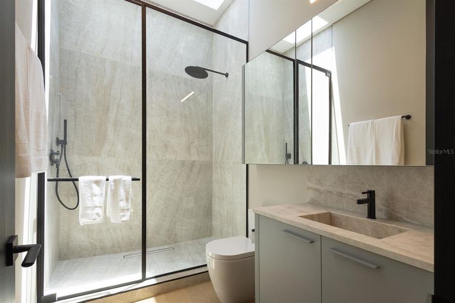 Furnished interior view inside a new home in , Windermere (Image 34).