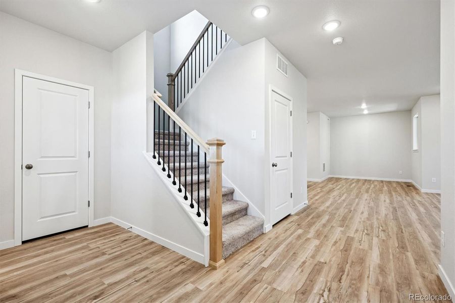 Spacious, unfurnished interior of a new home in Windler, Aurora (Image 18).