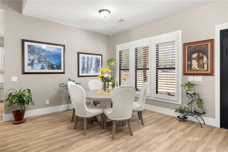 Furnished interior view inside a new home in , Jefferson (Image 7).