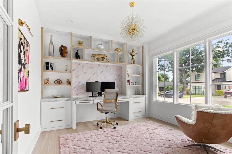 Furnished interior view inside a new home in , Dallas (Image 24).