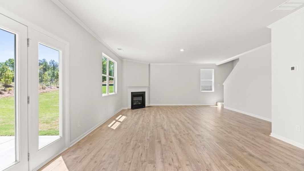 Spacious, unfurnished interior of a new home in Parkside at Carter Grove, Cartersville (Image 13).