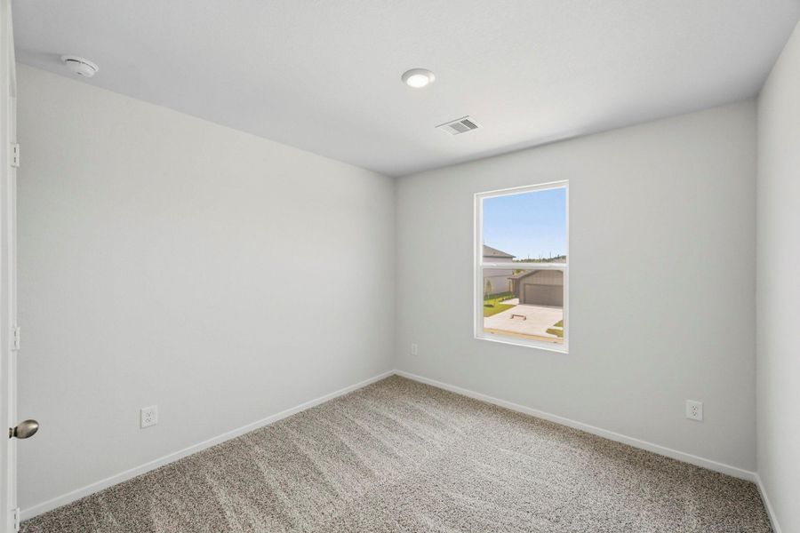 Spacious, unfurnished interior of a new home in Sunset Valley, Hockley (Image 13).