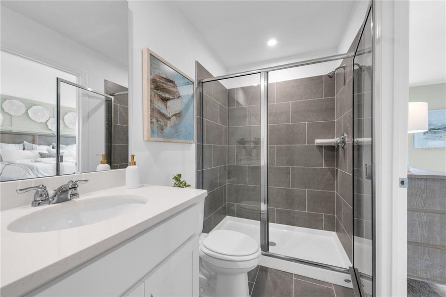 Furnished interior view inside a new home in , Tavares (Image 8).