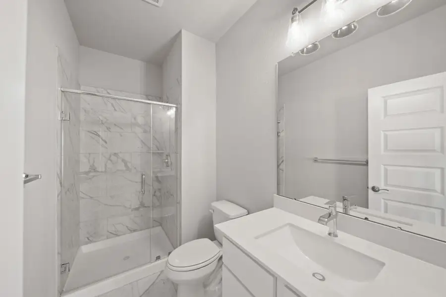 Furnished interior view inside a new home in Beacon Hill, Waller (Image 5).