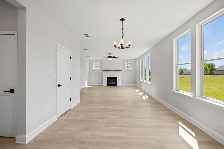 Representative unfurnished interior of a home built from the The Baldwin by UnionMain Homes in Austin Springs, Bethlehem (Image 17).