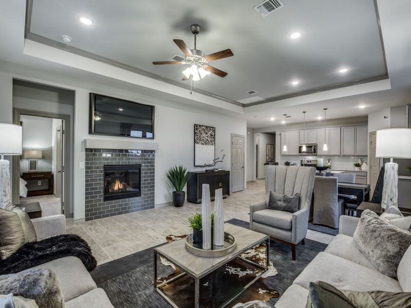 Representative furnished interior of a home built from the Oakmont by Pulte Homes in Mavera, Conroe (Image 5). Representative furnished interior of a home built from the Oakmont by Pulte Homes in Mavera, Conroe (Image 5).