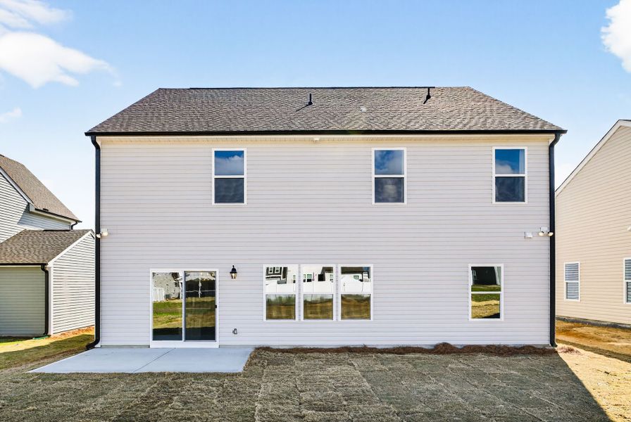 Exterior details and patio area of a home in Nathans Ridge, Lillington (Image 2).
