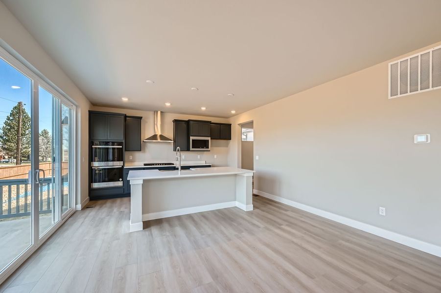 3,572sf New Home in Elizabeth, CO.  - Slide 6