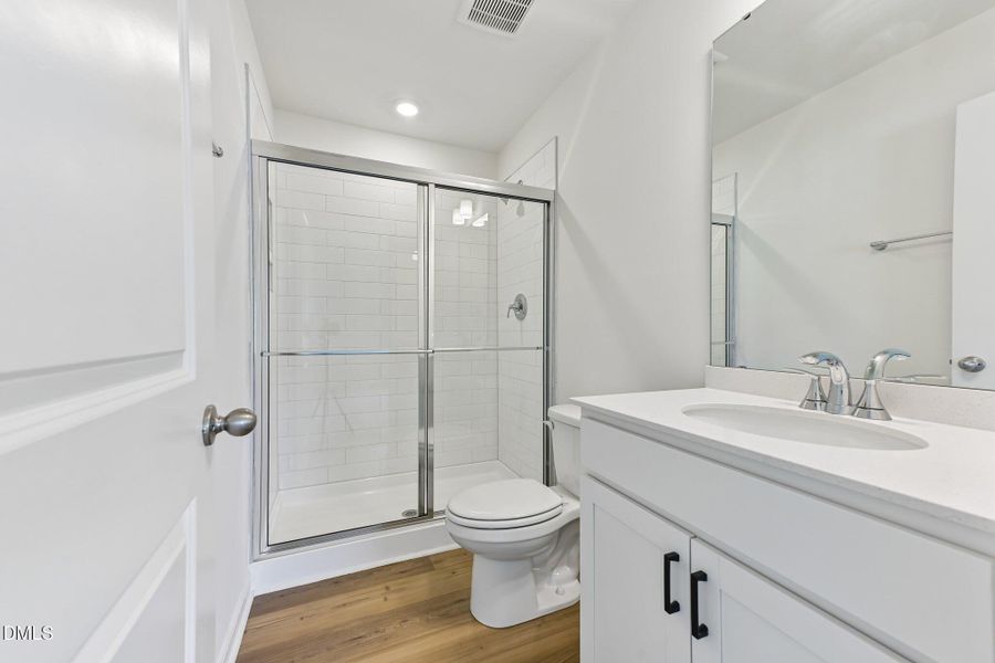 32-web-or-mls-Chrys St-S0205-032