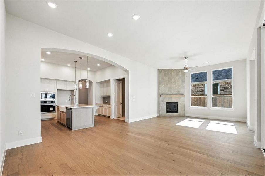 Spacious, unfurnished interior of a new home in Trinity Falls, McKinney (Image 20). Spacious, unfurnished interior of a new home in Trinity Falls, McKinney (Image 20).