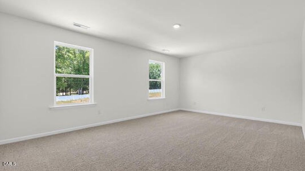 Swift Creek Farm_Galen E_16_White_NOFP_S Swift Creek Farm_Galen E_16_White_NOFP_S