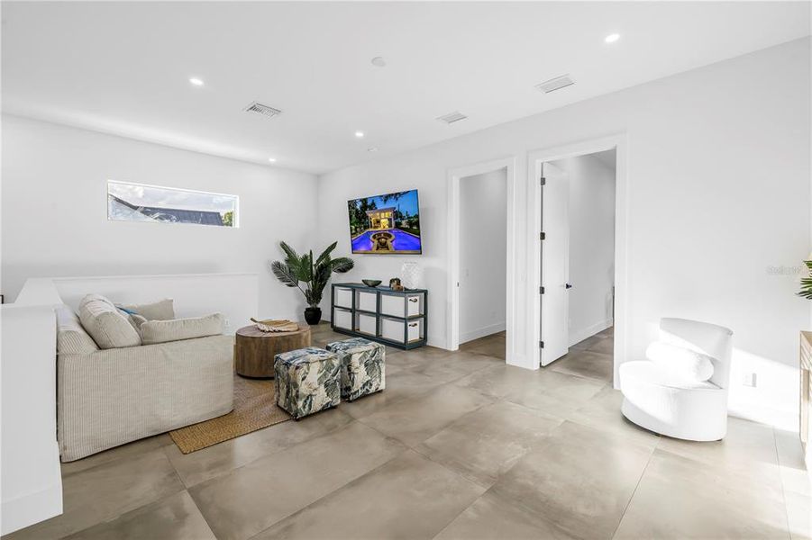 Furnished interior view inside a new home in , Sarasota (Image 32). Furnished interior view inside a new home in , Sarasota (Image 32).