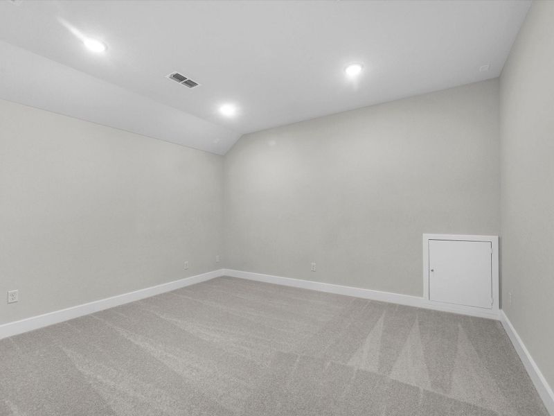 Spacious, unfurnished interior of a new home in Dunham Pointe, Cypress (Image 22).