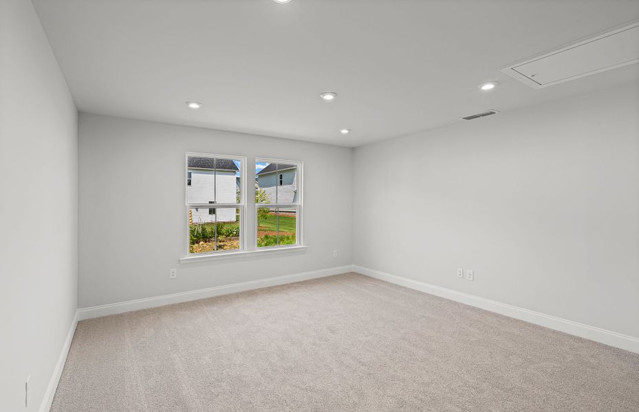 Spacious, unfurnished interior of a new home in Berkeley Mill, Cumming (Image 38).