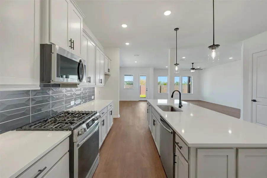 Furnished interior view inside a new home in Oakwood Estates, Waller (Image 11). Furnished interior view inside a new home in Oakwood Estates, Waller (Image 11).