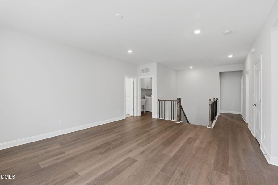 SUN_ShawRidge_Pic_EastmanIII_QMI_14_Loft SUN_ShawRidge_Pic_EastmanIII_QMI_14_Loft