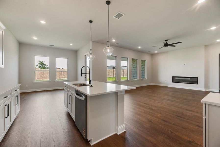 Furnished interior view inside a new home in Villages of Creekwood, Frisco (Image 12). Furnished interior view inside a new home in Villages of Creekwood, Frisco (Image 12).