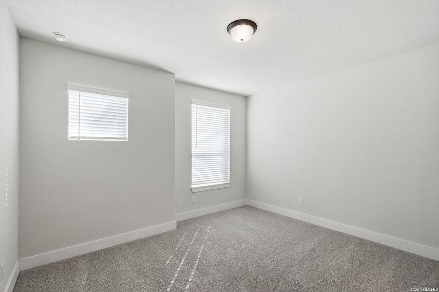 Spacious, unfurnished interior of a new home in Sienna Lakes, San Antonio (Image 29).