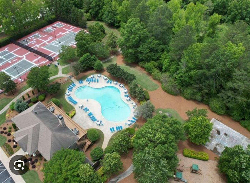 Image 31 of a home in The Fairways at Mirror Lake.