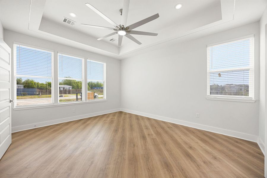 Spacious, unfurnished interior of a new home in , Cleveland (Image 34).