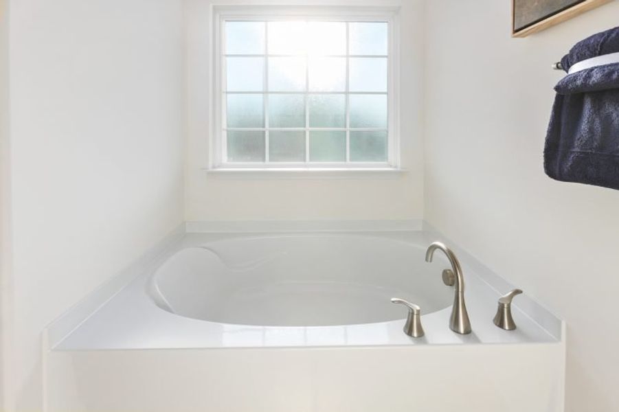 Close-up of interior finishes inside a home in Avondale, Greensboro (Image 20).