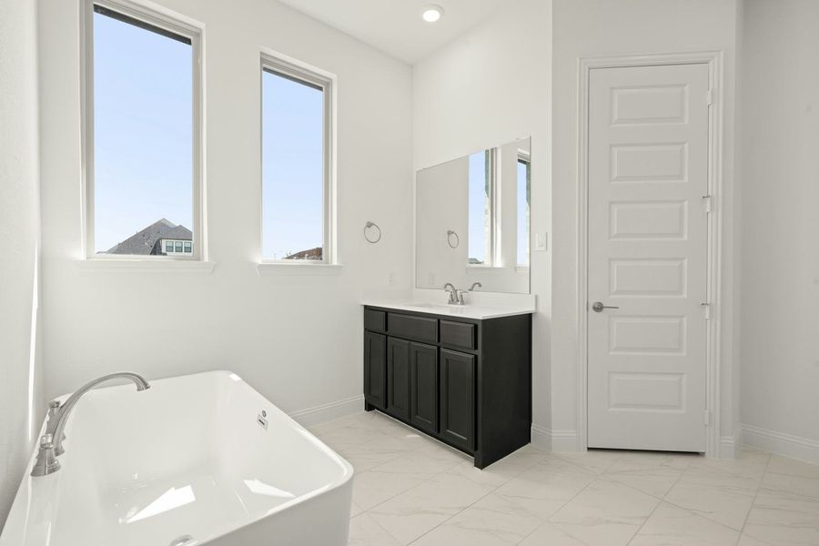 Furnished interior view inside a new home in Hampton Park Estates, Glenn Heights (Image 19). Furnished interior view inside a new home in Hampton Park Estates, Glenn Heights (Image 19).