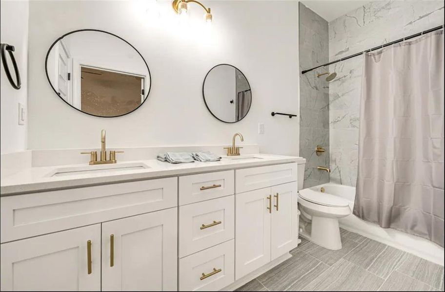 Furnished interior view inside a new home in , Hogansville (Image 25).