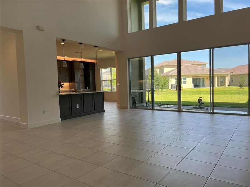 Spacious, unfurnished interior of a new home in , Wesley Chapel (Image 47).