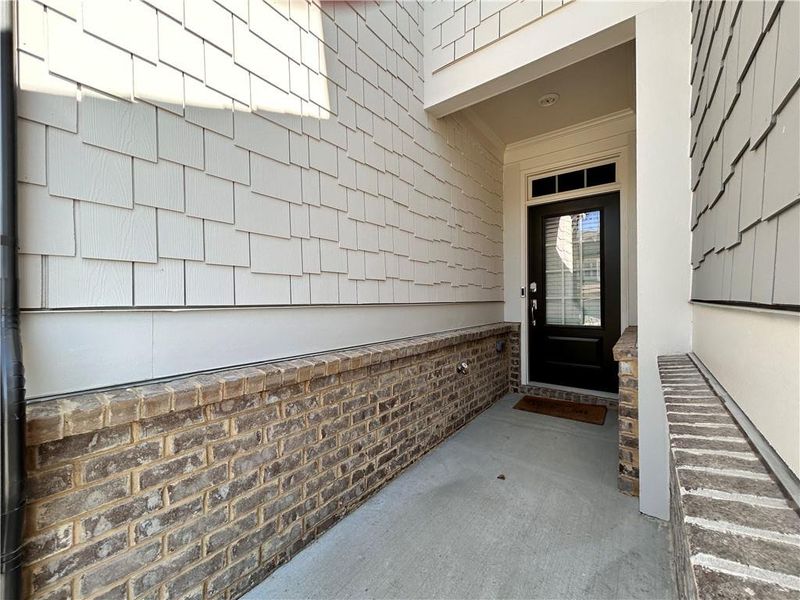 Exterior details and patio area of a home in , Suwanee (Image 3).