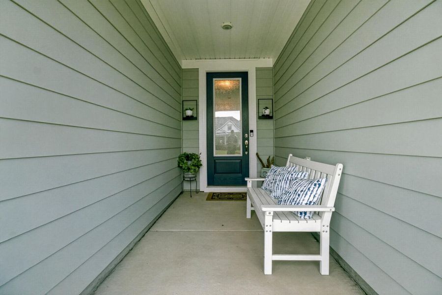 Exterior details and patio area of a home in , Summerville (Image 4).