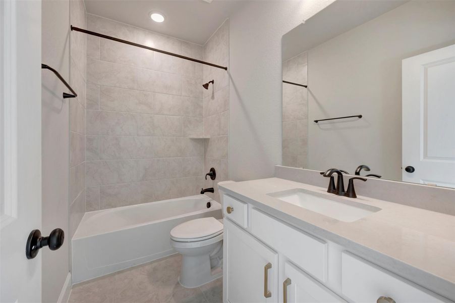 Furnished interior view inside a new home in Sienna - Grove Collection, Missouri City (Image 5).